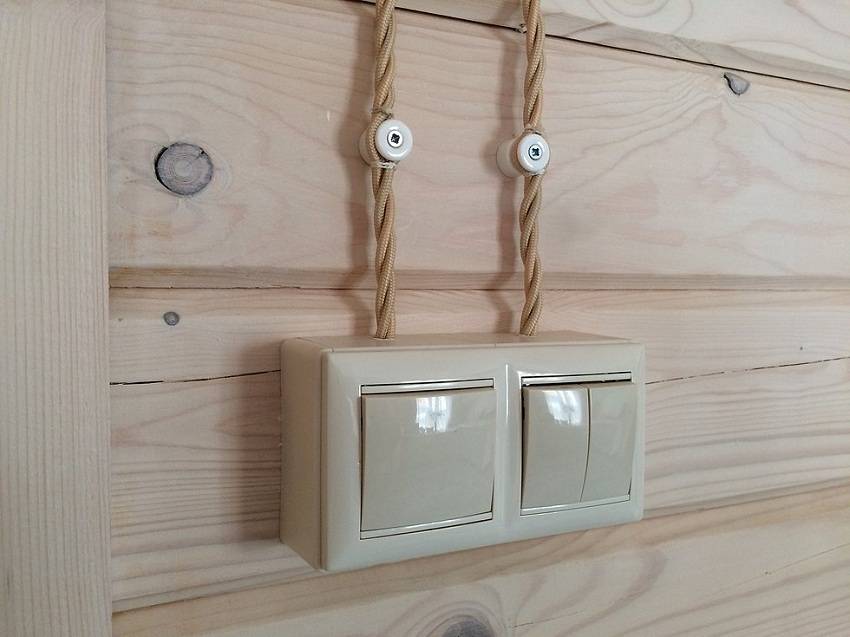 Электропроводка в деревянном доме своими руками