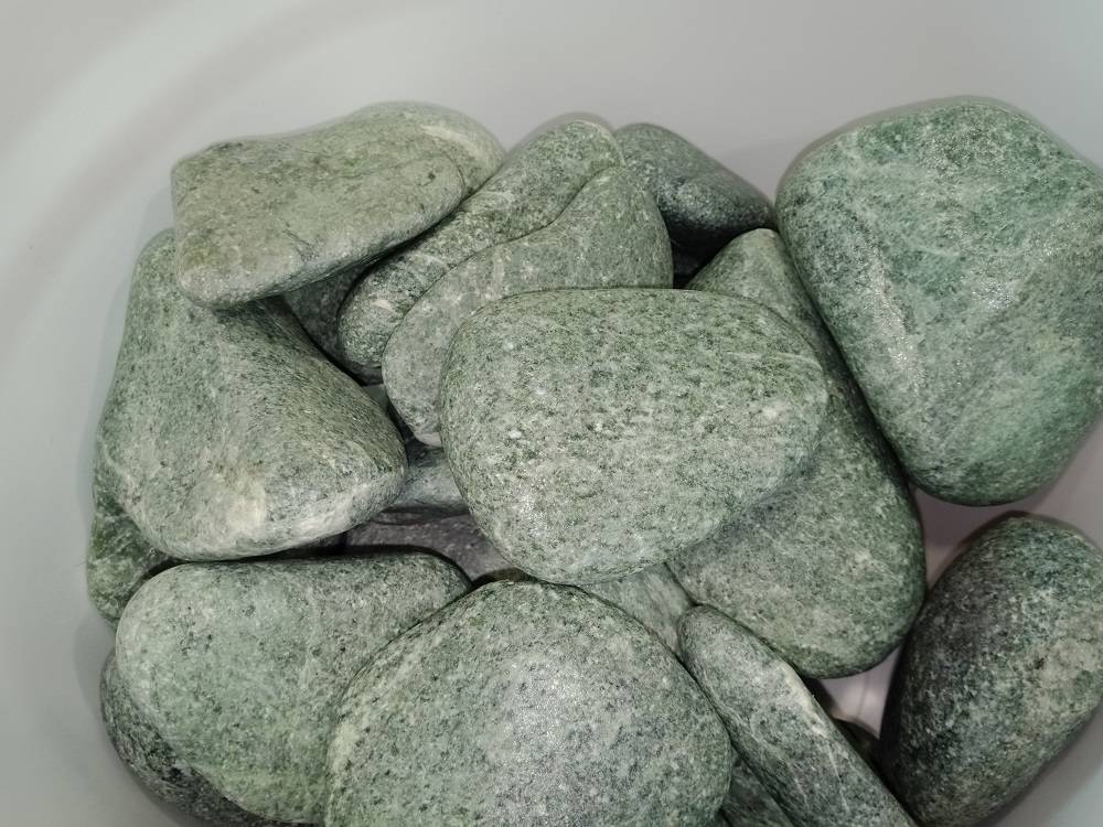 Жадеит — древний камень с магическими и целебными свойствами