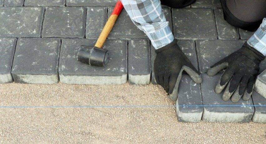 Укладка тротуарной плитки своими руками пошаговая: инструкция
