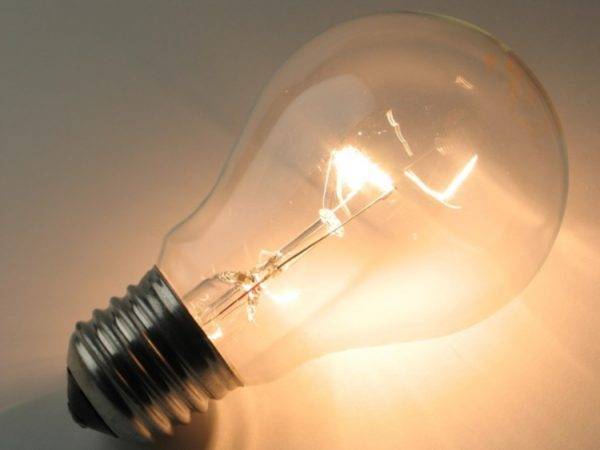 Патрон для лампочки: разновидности электроустановочного устройства