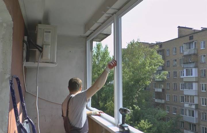 Как утеплить пол на балконе и лоджии своими руками пеноплексом, пенопластом, керамзитом, минватой + фото-видео
