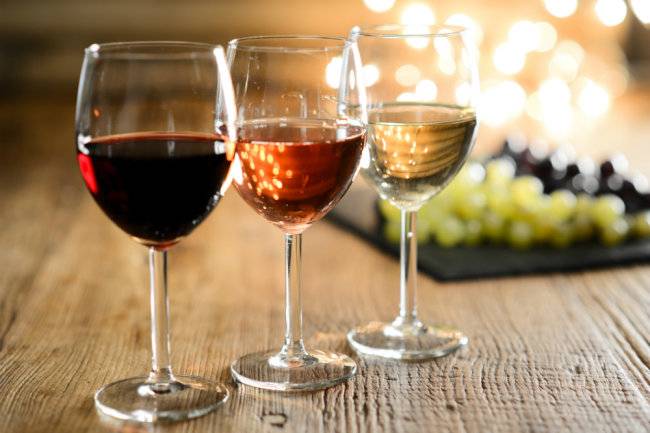 Как проверить и определить качество вина?
