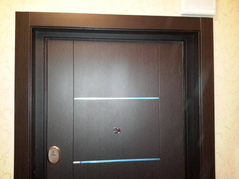Рассмотрение способов отделки откосов входной двери