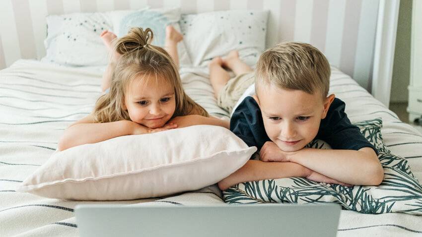 Что лучше для ребенка: кровать или диван? | домфронт