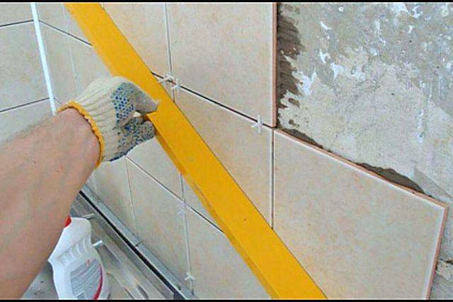 Как сверлить кафельную плитку на стене в ванной – чем и какие сверла использовать