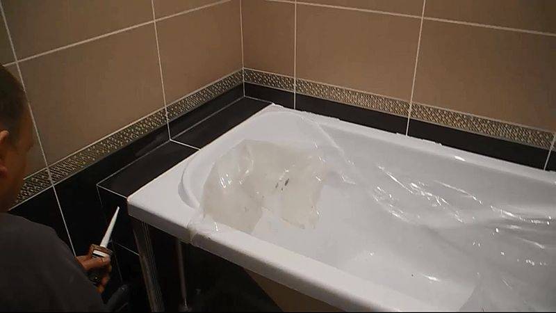 Как установить акриловую ванну