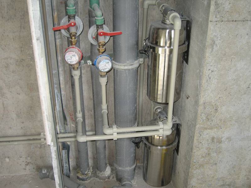 Трубы полипропиленовые для горячего водоснабжения: преимущества, ограничения, особенности монтажа