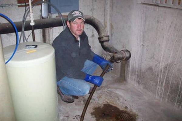 Как отогреть воду в пластиковой трубе: замерзла пластиковая труба под землей, что делать, как решить проблему