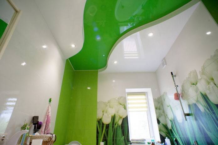 Натяжной потолок в ванной комнате, фото готовых дизайнерских решений