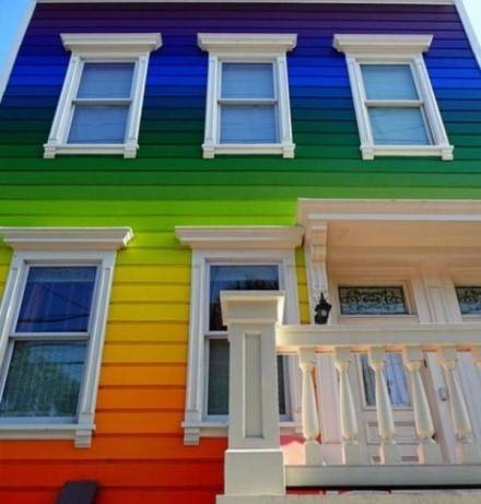 Какой краской покрасить деревянный дом снаружи