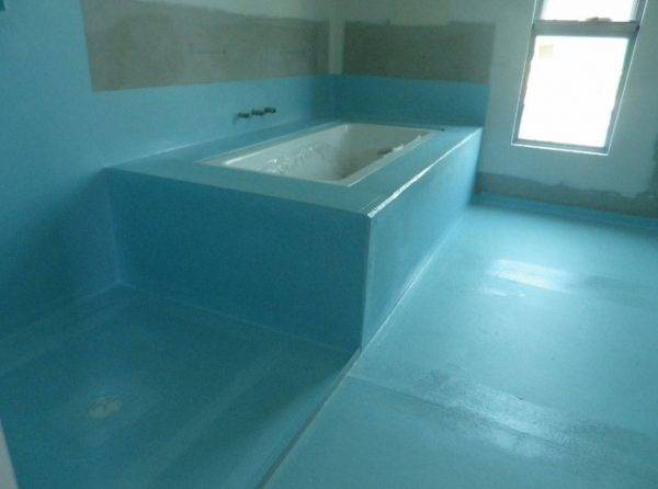 Гидроизоляция ванной комнаты под плитку: что лучше? устройство и материалы, делаем своими руками