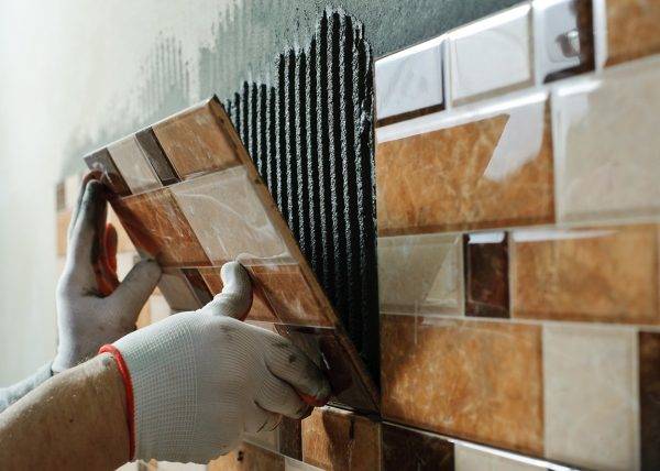 Чем и как просверлить кафельную плитку на стене – пошаговоя инструкция сверления керамической плитки (фото)