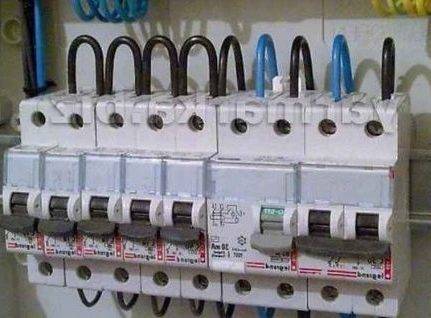 Выбор автоматических выключателей для дома. как выбрать автоматический выключатель