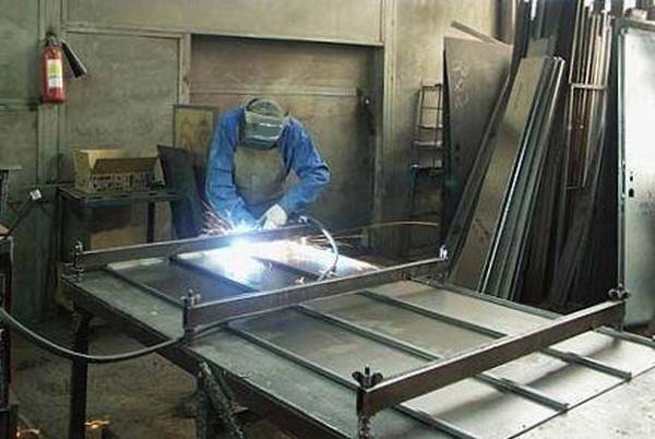 Технология изготовления металлических дверей своими руками